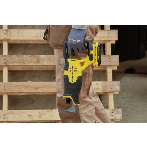 Stanley SFMCS300B-XJ piła szablasta Stanley SFMCS300B-XJ piła szablasta