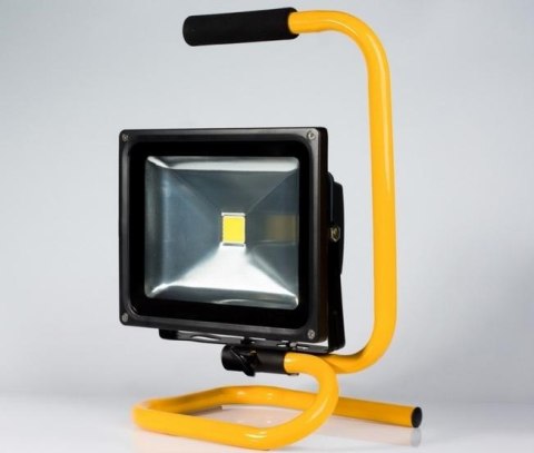 VOLTENO REFLEKTOR LED PRZENOŚNY 30W VOLTENO REFLEKTOR LED PRZENOŚNY 30W