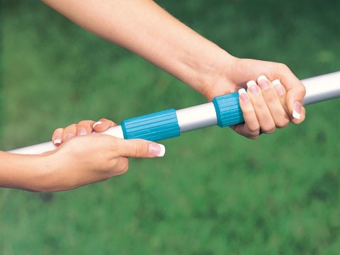 Aluminiowy kij teleskopowy 239cm / 26,2mm INTEX 29054 Aluminiowy kij teleskopowy 239cm / 26,2mm INTEX 29054