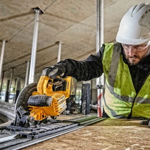 DeWALT DCS579NT-XJ przenośna pilarka tarczowa 19 cm Czarny, Szary, Żółty 5800 RPM DeWALT DCS579NT-XJ przenośna pilarka tarczowa 19 cm Czarny, Szary, Żółty 5800 RPM