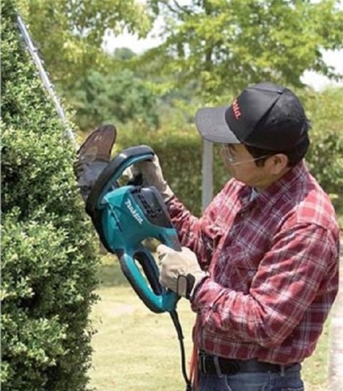 NOŻYCE ELEKTRYCZNE DO ŻYWOPŁOTU 400W 52 CM NOŻYCE ELEKTRYCZNE DO ŻYWOPŁOTU 400W 52 CM
