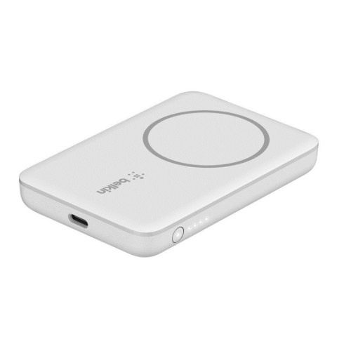 Powerbank bezprzewodowy Belkin BoostCharge Magnetic Wireless Power Bank 2.5K MagSafe Compatible 2500mAh White Powerbank bezprzewodowy Belkin BoostCharge Magnetic Wireless Power Bank 2.5K MagSafe Compatible 2500mAh White